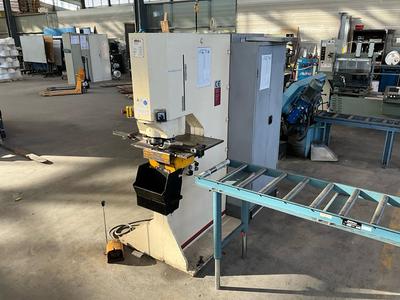 Overview picture of 2014 Geka PU.MA. 110 punching machine